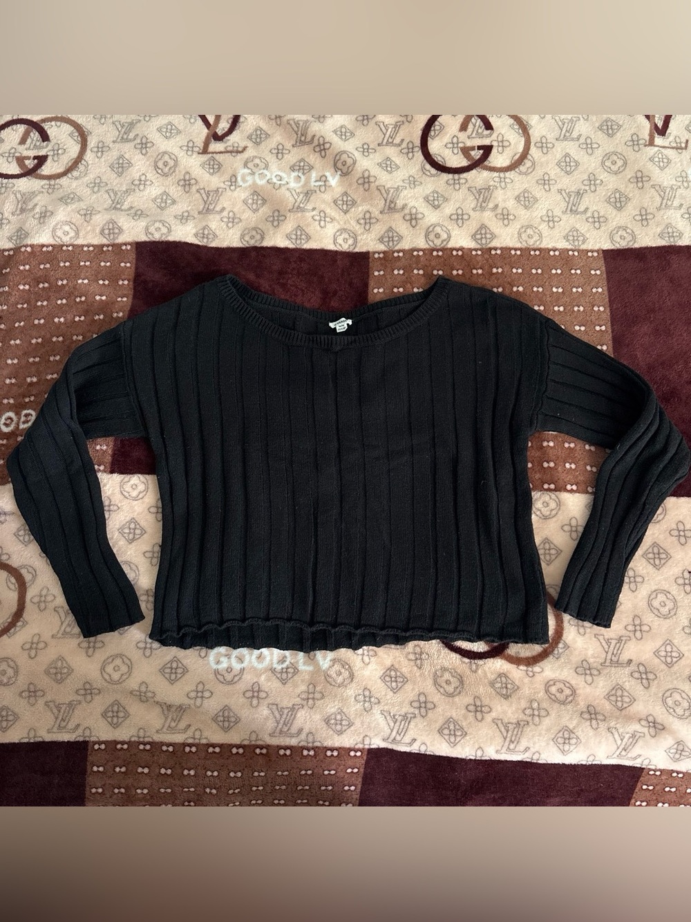 Black ribbed sweater